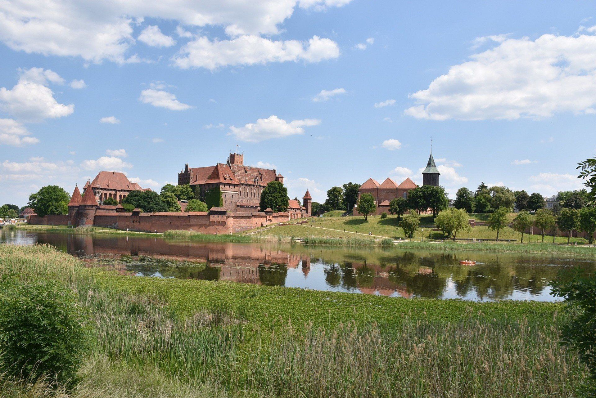 Plany budowy wiatraków w powiecie malborskim a miejsce zamku na liście UNESCO