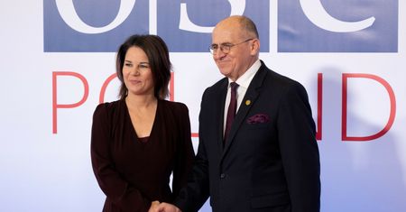 Nie trzeba porzucać reparacji? Wskazał, jak poprawić relację z Niemcami