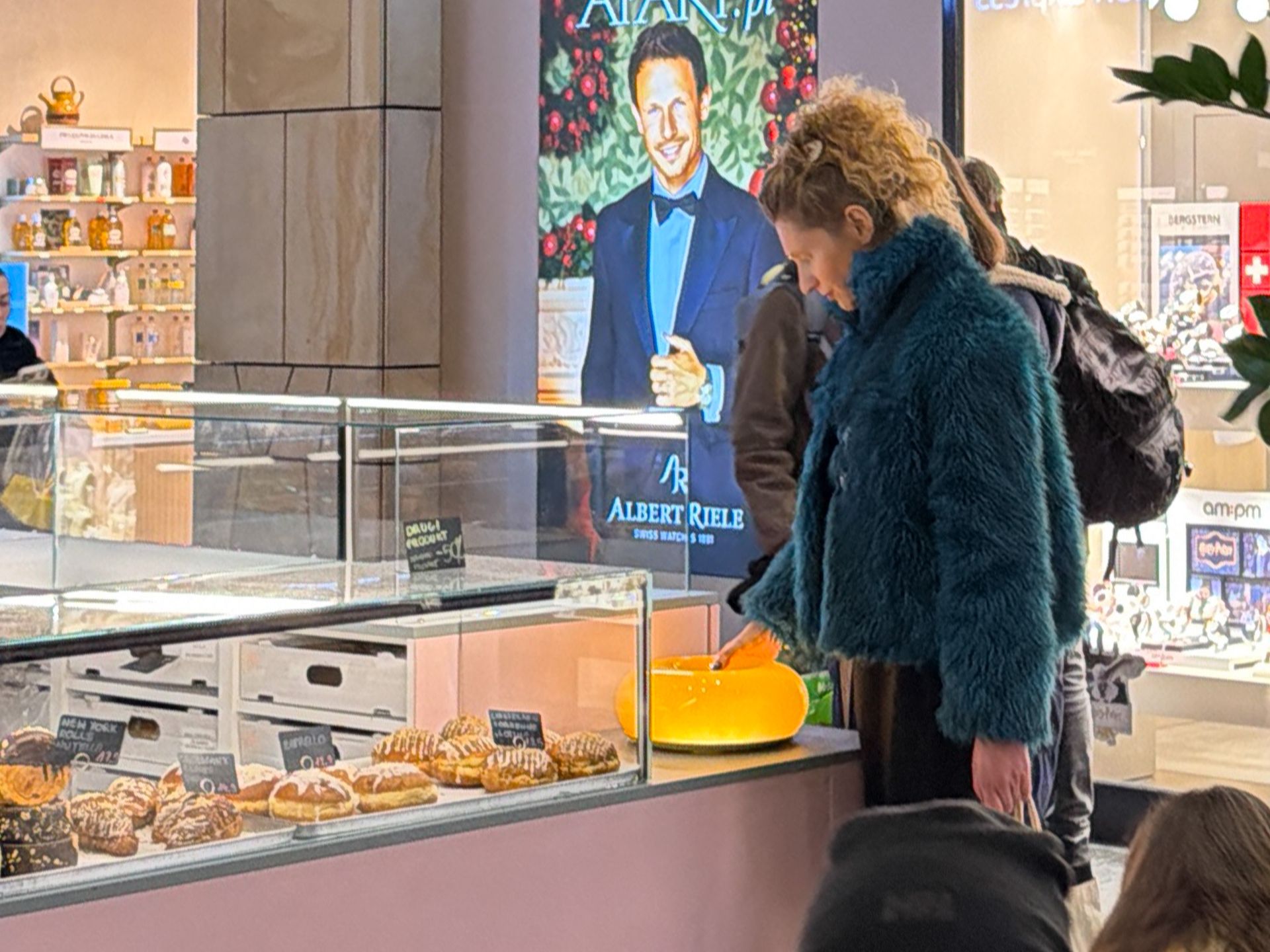 Agata Buzek pofatygowała się do centrum handlowego