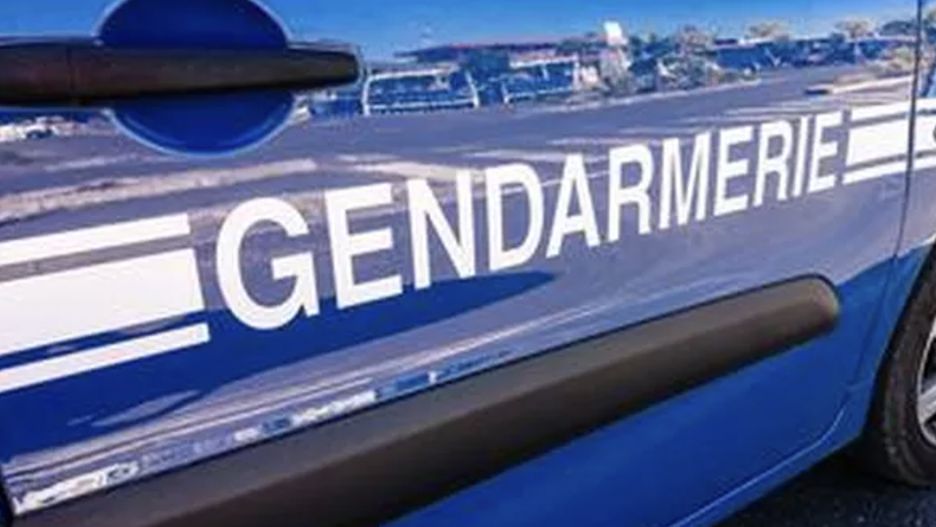 Francuscy policjanci byli w szoku. Na posterunek w miejscowości Fréjus zgłosił się mężczyzna, który twierdzi, że popełnił morderstwo. Na dowód przyniósł torbę z odciętymi częściami ciała ofiary (Stock)