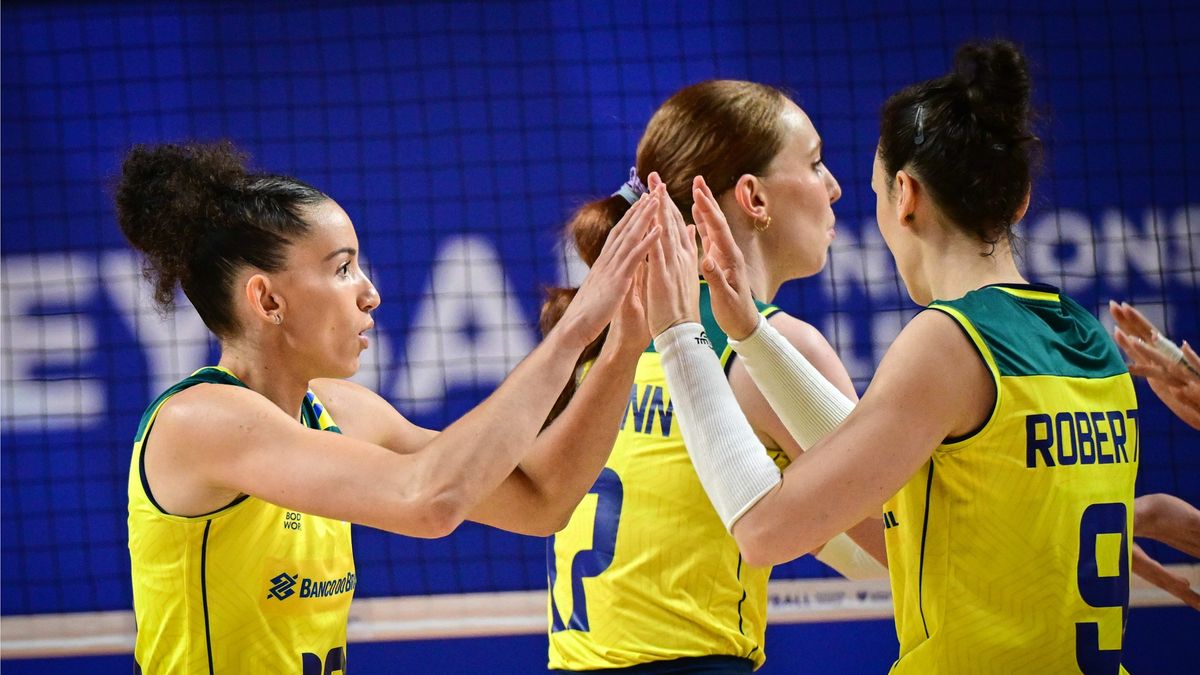 Zdjęcie okładkowe artykułu: Materiały prasowe / VolleyballWorld  / Na zdjęciu: reprezentacja Brazylii 