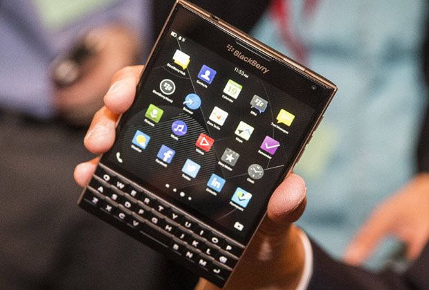BlackBerry przedstawia zalety kwadratowego ekranu w smartfonie
