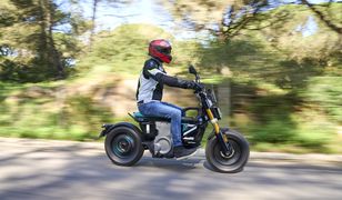 Pierwsza jazda: BMW CE 02 – jednoślad, wersja light