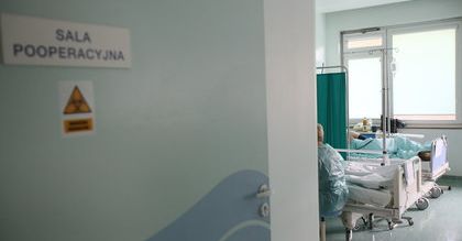 Resort da więcej pieniędzy na usuwanie zaćmy. Kolejki mają się zmniejszyć