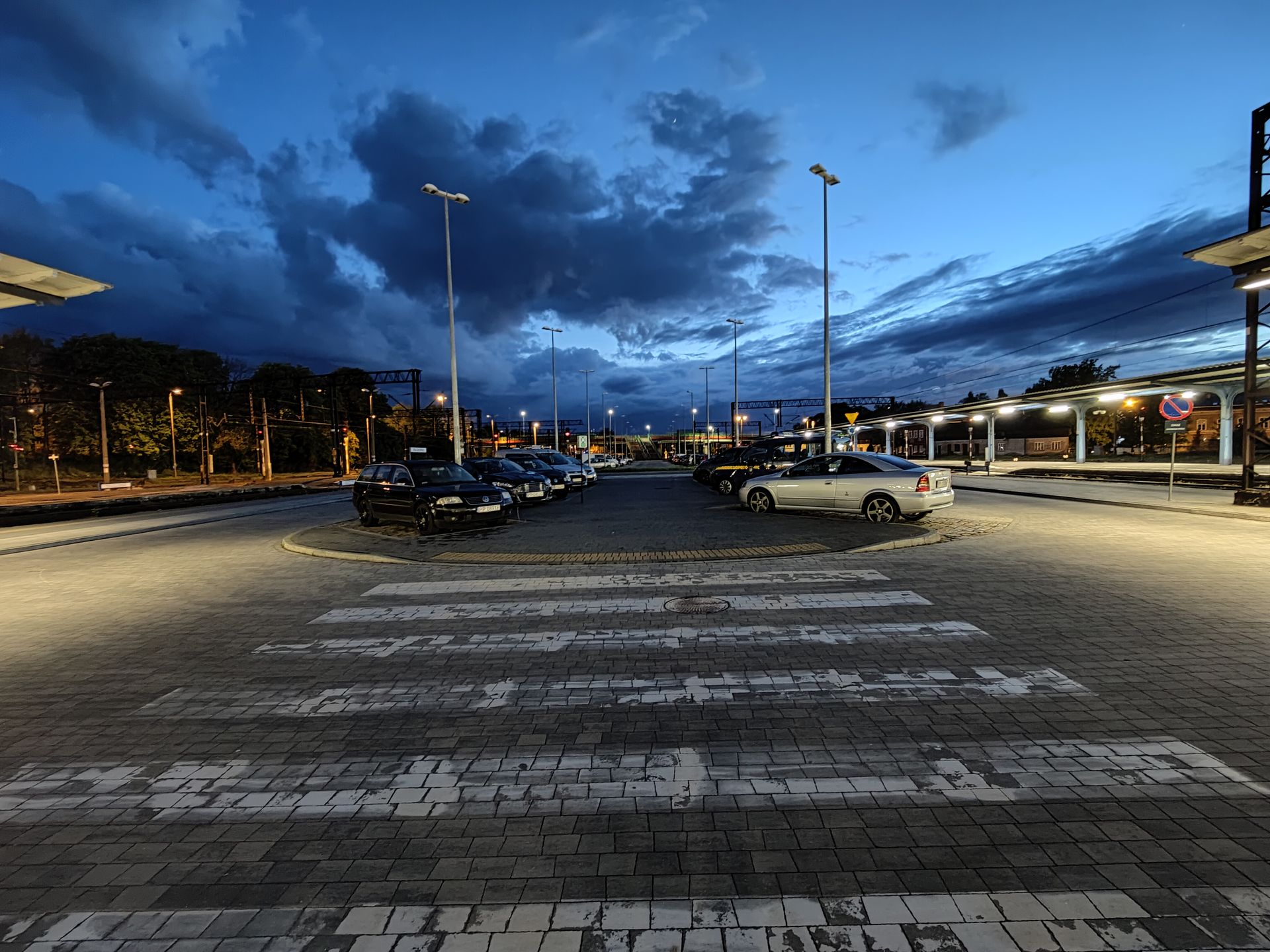 Nieoszlifowany diament. Test OnePlusa 9 Pro 25