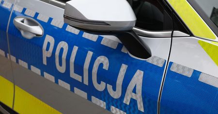 Brutalny atak w Warszawie. Kobieta wyjęła nóż i ugodziła mężczyznę