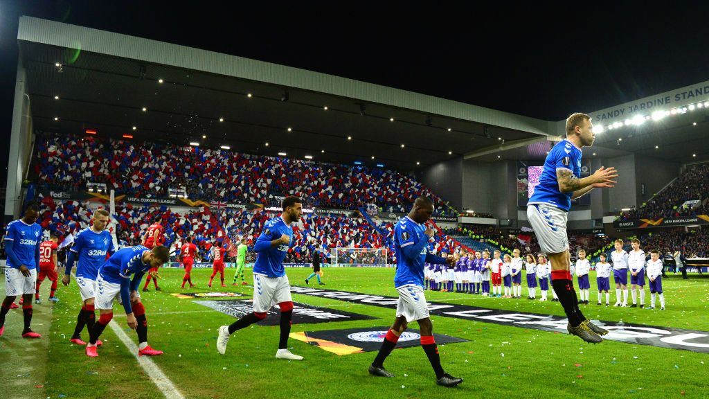 Zdjęcie okładkowe artykułu: Getty Images /  Mark Runnacles / Na zdjęciu: drużyna Glasgow Rangers podczas domowego meczu z Bayerem Leverkusen