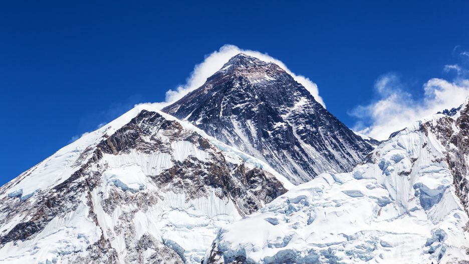 Mount Everest to najwyższy szczyt na świecie - 8499 m n.p.m.