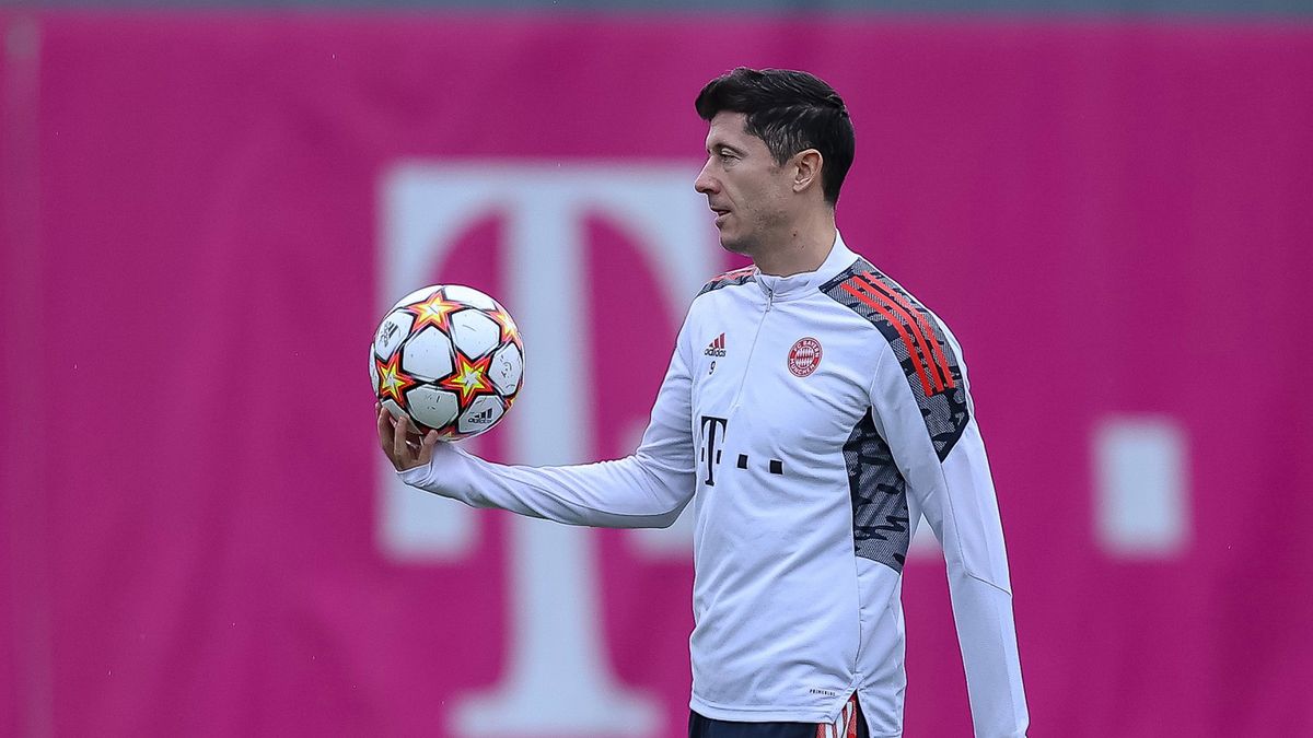 Zdjęcie okładkowe artykułu: Getty Images / Roland Krivec/DeFodi Images  / Na zdjęciu: Robert Lewandowski