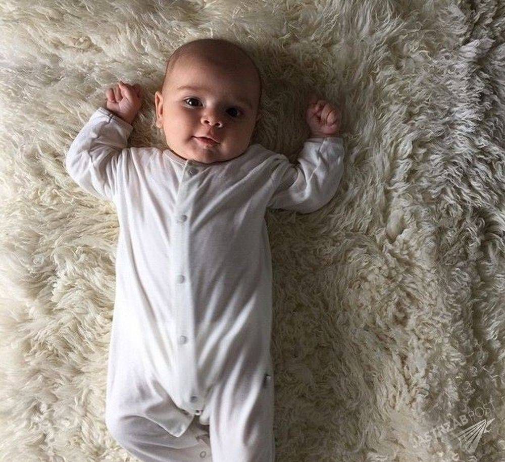 Reign Aston, syn Kourtney Kardashian 
Fot. screen z Instagram