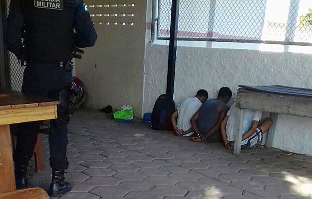 17 więźniów zginęło w walkach gangów w dwóch brazylijskich więzieniach
