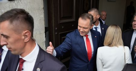 Niezadowolenie z demokracji nadal powszechne w wielu krajach, w tym w Polsce