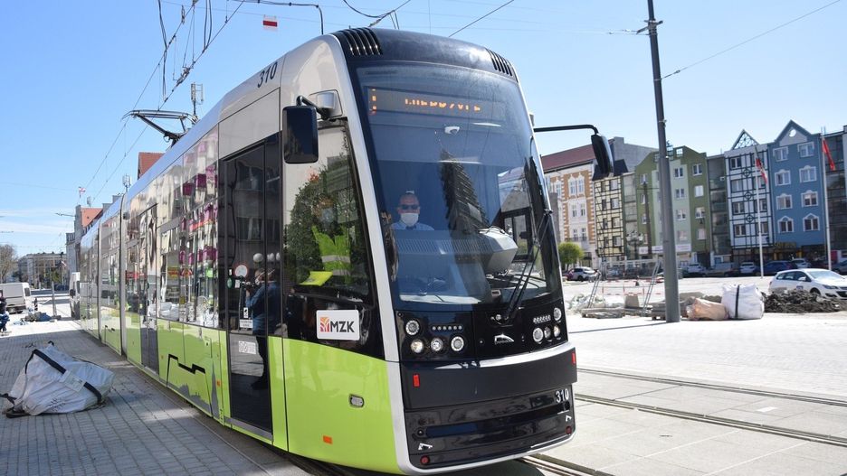 Najnowsze tramwaje w Gorzowie mają pięć lat. Zaczęły jeździć w 2020, już po wybuchu pandemii. Trwała wtedy jeszcze przebudowa ul. Sikorskiego.