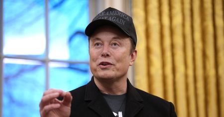 Fala ataków na właścicieli Tesli. "Kupiłem to, zanim Elon oszalał"