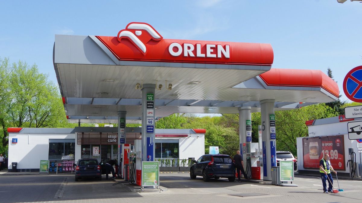 Stock Marek Bazak
Fot. Zofia i Marek Bazak/East News, Warszawa N/z stacja paliw Orlen, tankowanie.
ZOFIA BAZAK