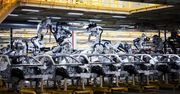 Chińczycy pompują pieniądze w elektryki. Tymczasem Europa biczuje się za emisję CO2
