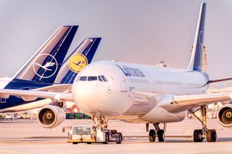 Rośnie napięcie w Iranie. Linie lotnicze wstrzymują loty