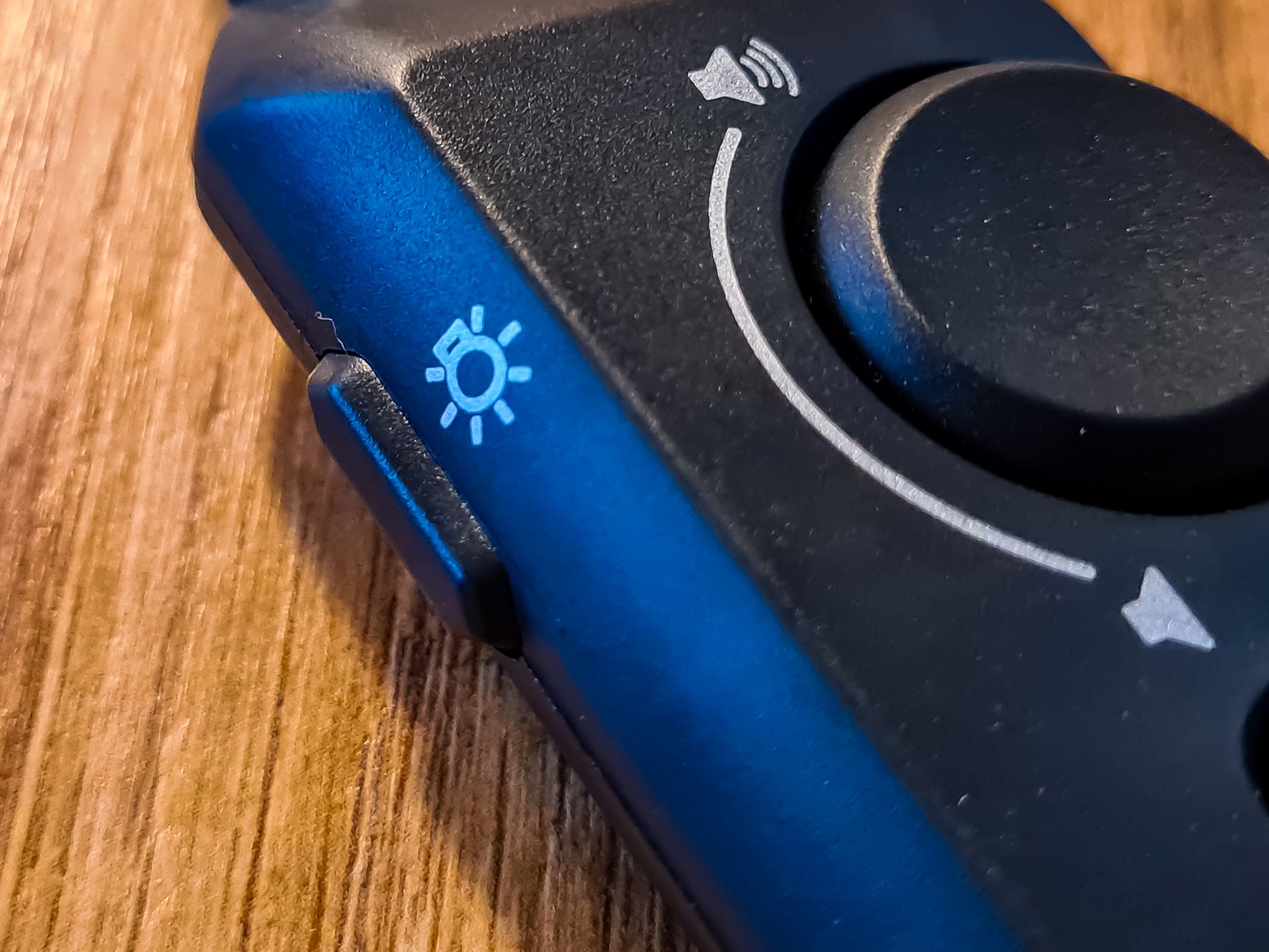 Słuchawki Havit H2018U USB 7.1 i klawiatura mechaniczna KB857L: Zestaw tylko dla graczy? 8