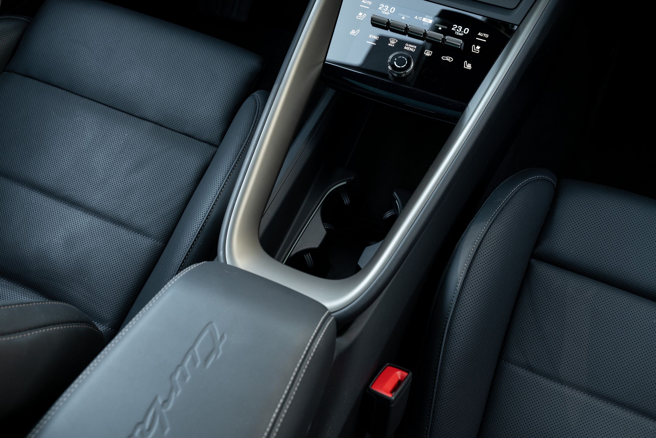 Porsche Macan Turbo EV