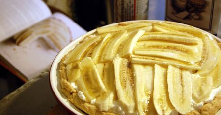 Tarta z kremem bananowym (bez pieczenia)