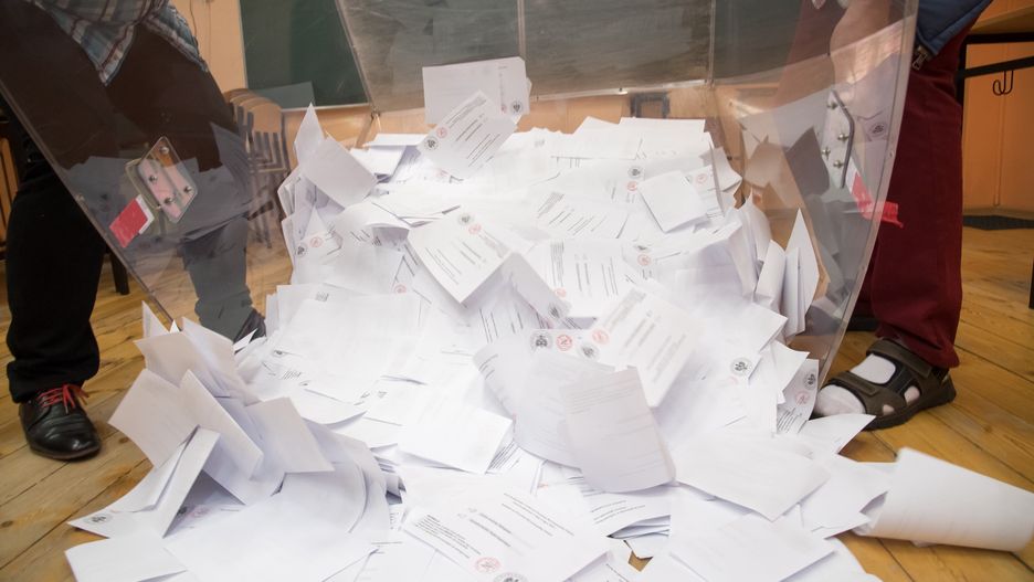 Zmiany w sposobie organizacji wyborów. Różne reakcje na pomysły PiS