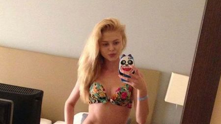 Piękna blondynka łamie męskie serca