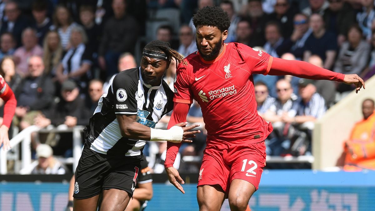 Allan Saint-Maximin i Joe Gomez