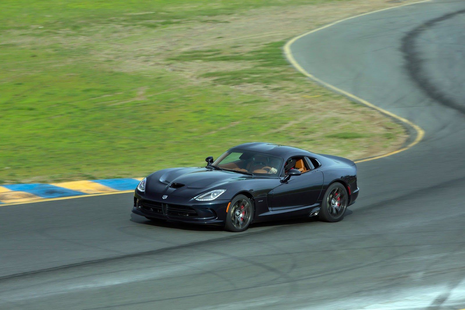 2013 SRT Viper - w żółci, czerwieni, czerni i niebieskim [aktualizacja] 122
