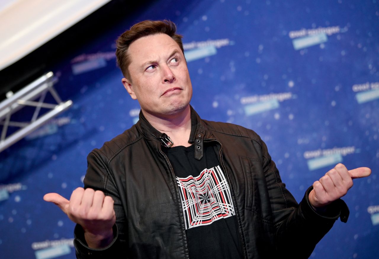 Dzięki realizacji celów Musk odblokował sobie opcje na akcje Tesli warte 23 mld dol. To wciąż za mało na przejęcie Twittera