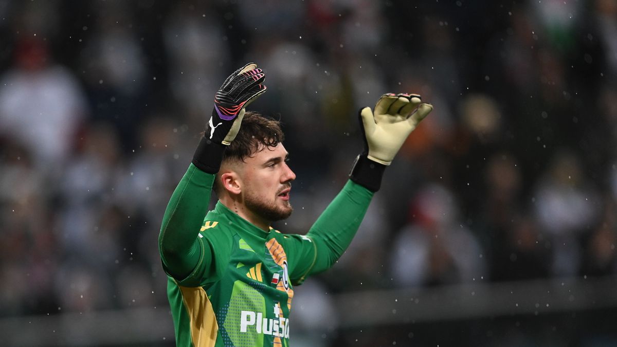 PAP / Piotr Nowak / Na zdjęciu: Kacper Tobiasz wrócił do bramki Legii
