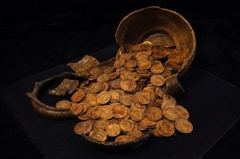 Znaleźli skarb z Imperium Rosyjskiego. Setki monet w środku