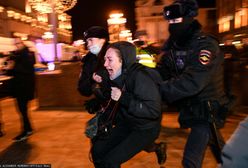 Antywojenne protesty w Rosji. Ponad tysiąc osób zatrzymano za demonstracje przeciwko inwazji na Ukrainę