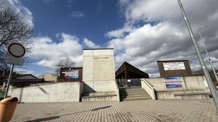 Limanowa: Targowisko, na którym nikt nie handluje. "Mój rynek" niszczeje, a tuż obok kwitnie handel