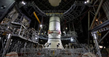 NASA rozpoczęła montaż ciężkiej rakiety nośnej SLS. Ważny krok dla misji Artemis
