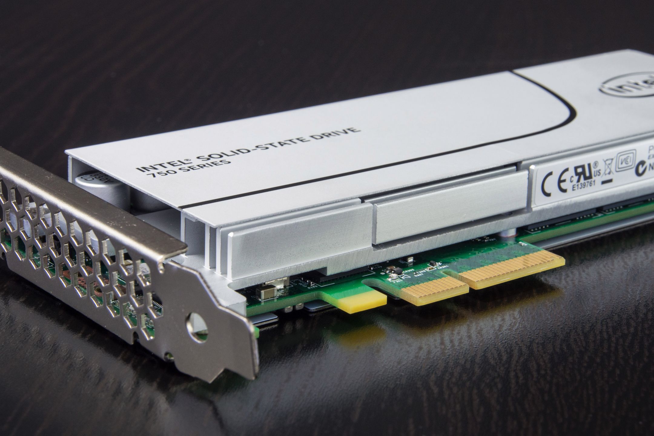 Test dysku Intel SSD 750 400 GB – dzięki PCIe bariera 2 GB/s została przełamana! 3