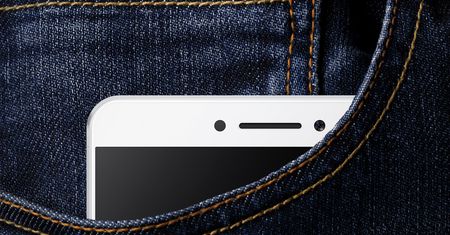 Nowości od Xiaomi: phablet, który zmieści się w kieszeni i opaska Mi Band 2