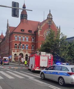 Katowice. Kierowca autobusu potrącił 19-latkę. Doszło do bójki