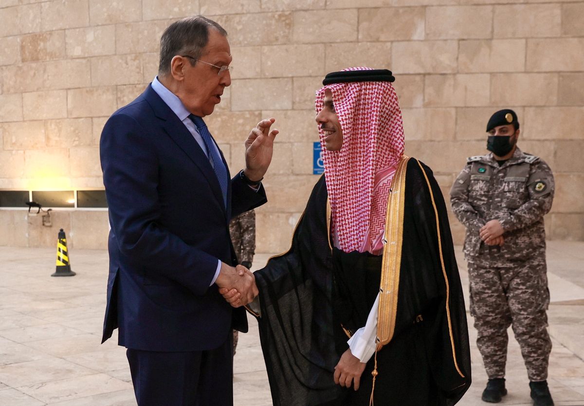 Ławrow udał się do Rijadu na spotkanie ze swoim saudyjskim odpowiednikiem 