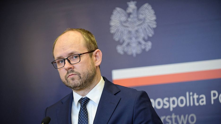 Marcin PrzydaczMarcin Obarakonferencja, Marcin Przydacz, Ministerstwie Spraw Zagranicznych, Ministerstwo Spraw Zagranicznych, MSZ, polityk, polityka, prasowa, siedziba, BINARY<(33) bytes>, BINARY<(30) bytes>, trzy dzia�aczki