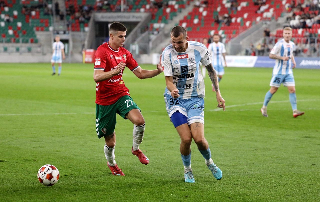 Świt był blisko drugiej wyjazdowej porażki z rzędu. Szczecinianie wyrównali w końcówce