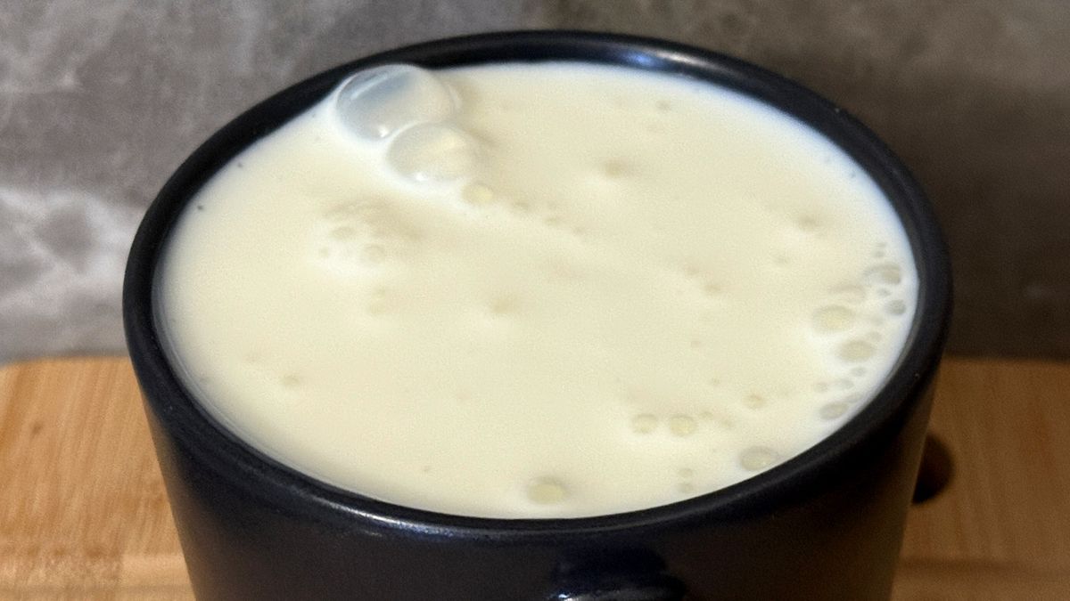 Maślanka nie jest zamiennikiem jogurtu ani kefiru i nie ma zamiaru z nimi konkurować.