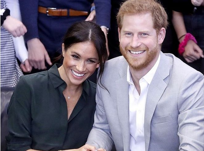 Meghan i Harry przed obiektywem fotoreporterów 