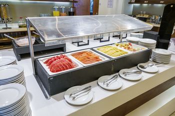 Lubisz jedzenie w formule all inclusive? Lepiej na to uważaj
