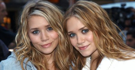 RZADKI WIDOK: Mary-Kate i Ashley Olsen przyłapane w Nowym Jorku. Tak dziś wyglądają słynne bliźniaczki (FOTO)