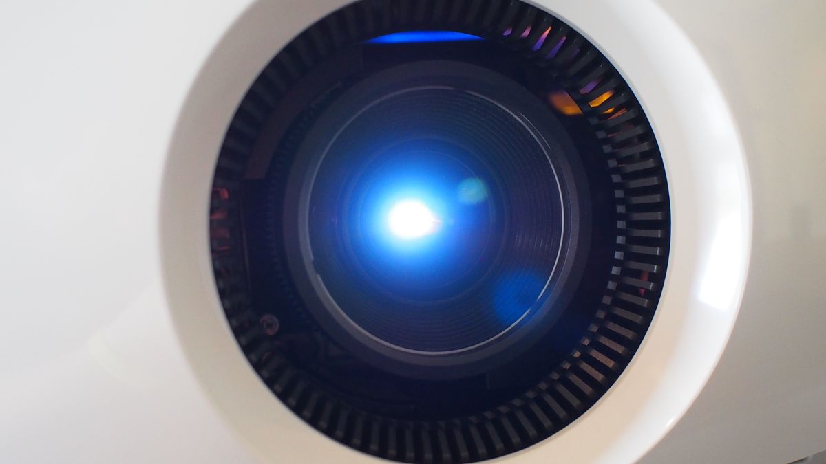 Test Sony VPL-VW260ES, projektora 4K w "umiarkowanej cenie" 1