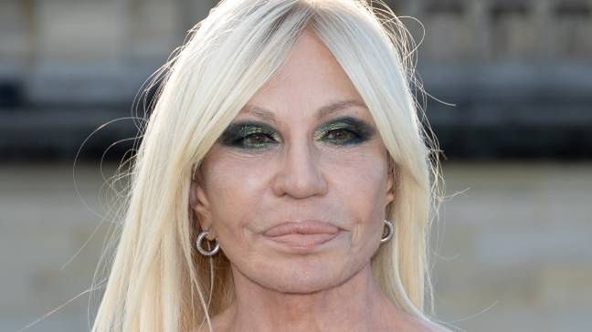 Tak wyglądała Donatella Versace przed operacjami