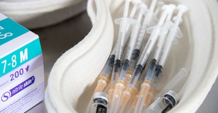 Trzecia dawka Pfizera. Wyciekły wyniki badań
