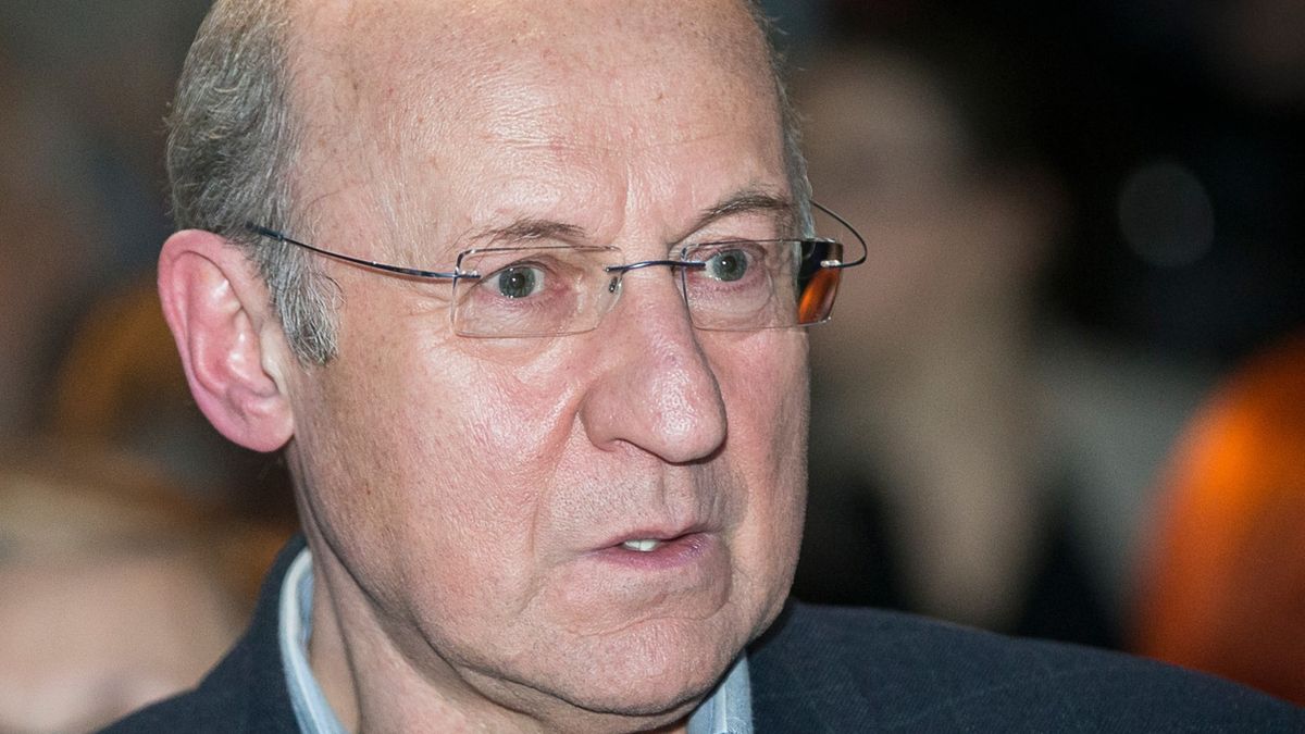 Piotr Fronczewski, jak pozostałe gwiazdy "W rytmie serca" ma co robić, ale plotki żyją swoim życiem