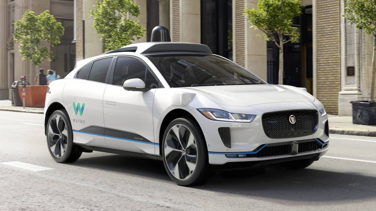 Pojazdy autonomiczne powoli się popularyzują. Niestety za szybkim rozwojem tej technologii nie nadążą ludzka mentalność.