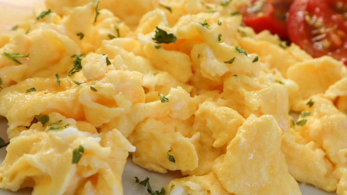 O której jeść śniadanie?